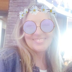 Meet your Posher, Kim